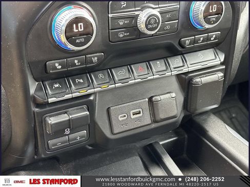 Used 2019 GMC Sierra 1500 AT4 w/ AT4 Premium Package AWD/4WD image 32