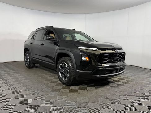 Used 2025 Chevrolet Equinox ACTIV FWD image 9