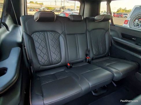 Used 2024 Jeep Grand Wagoneer L Series III image 58