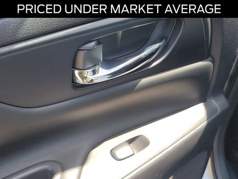 Used 2017 Nissan Altima 2.5 S w/ Power Driver Seat Package FWD image 14