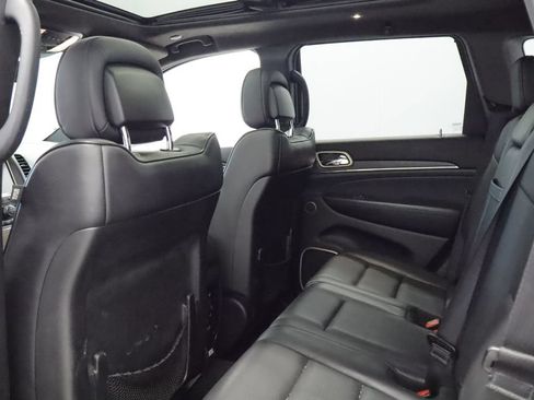 Used 2016 Jeep Grand Cherokee Summit w/ Platinum Series Group AWD/4WD image 11