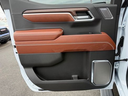 New 2026 GMC Sierra 1500 Denali Ultimate w/ LPO, Black Badging Package image 30