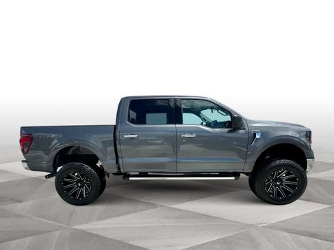 Used 2025 Ford F150 XLT w/ Equipment Group 301A Standard AWD/4WD image 9