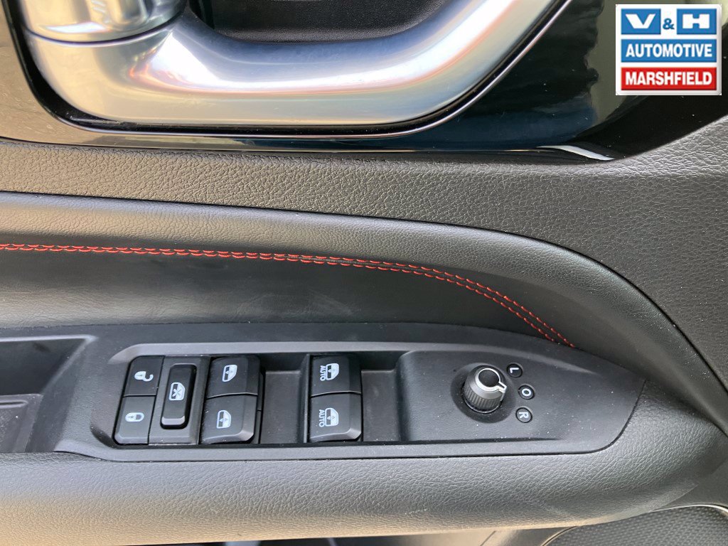 Used 2025 Jeep Compass Trailhawk AWD/4WD image 15