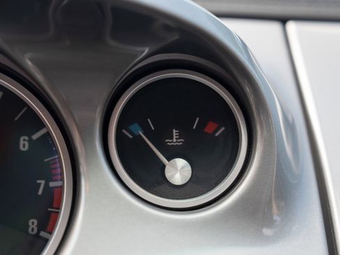 Used 2002 BMW Z8 RWD image 30