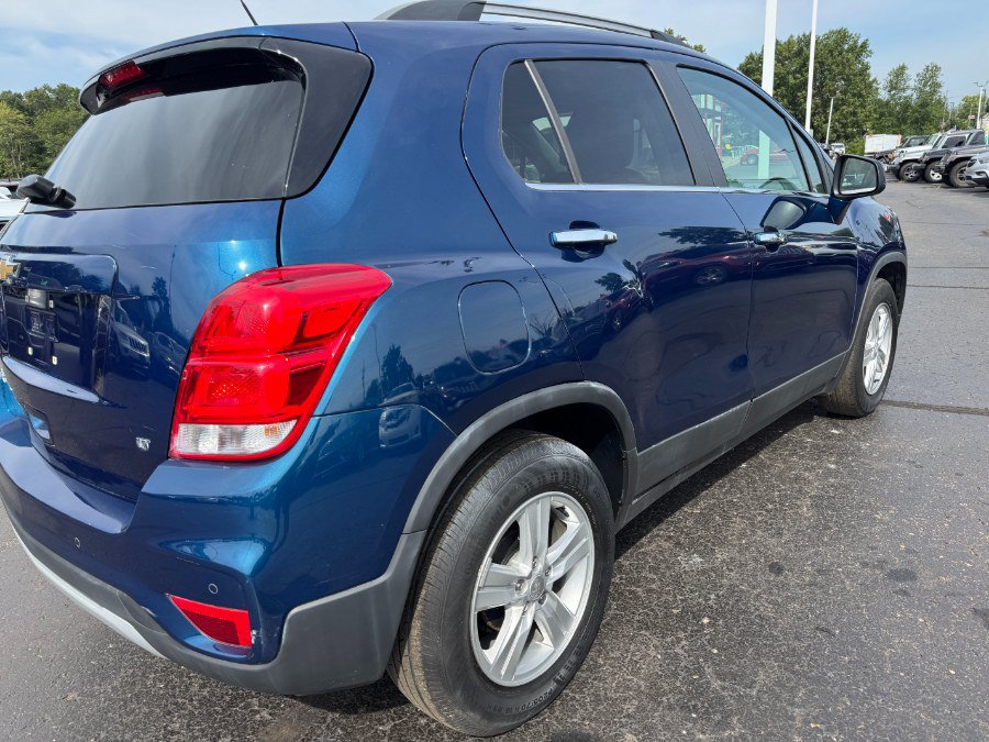 Used 2019 Chevrolet Trax LT w/ Driver Confidence Package FWD image 11