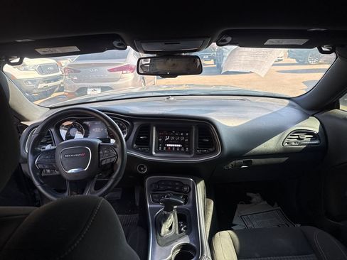 Used 2018 Dodge Challenger R/T RWD image 11