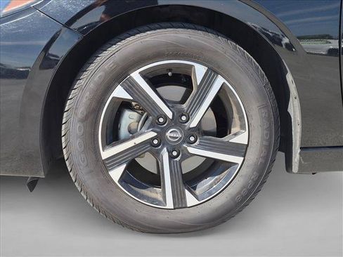 Used 2024 Nissan Sentra SV FWD image 23