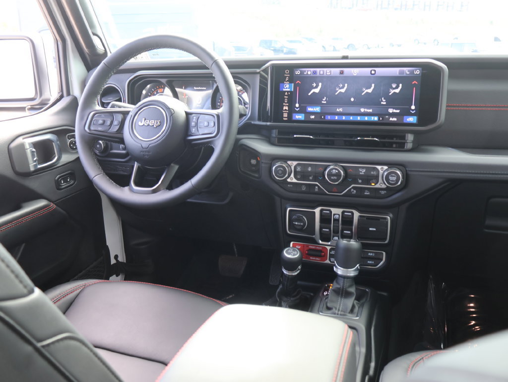 Used 2026 Jeep Wrangler Unlimited Rubicon AWD/4WD image 13