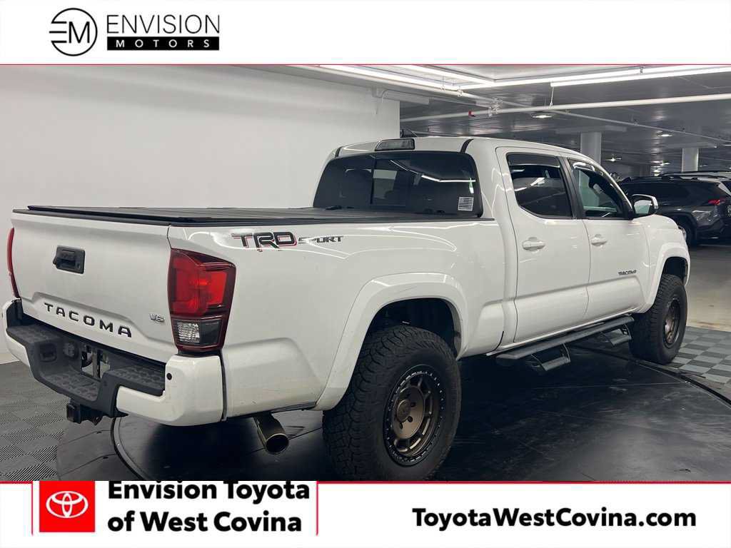 Used 2018 Toyota Tacoma TRD Sport w/ Technology Package RWD image 5