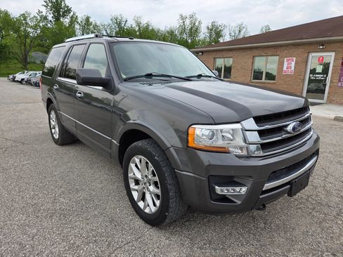 Used 2017 Ford Expedition Limited w/ Equipment Group 301A AWD/4WD image 2