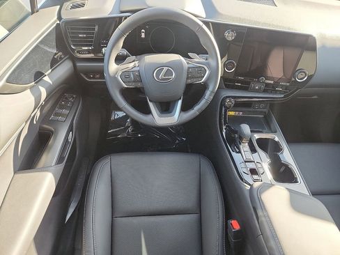 Used 2025 Lexus NX 350 AWD image 12