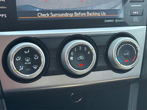 Used 2017 Subaru Crosstrek 2.0i Premium image 31