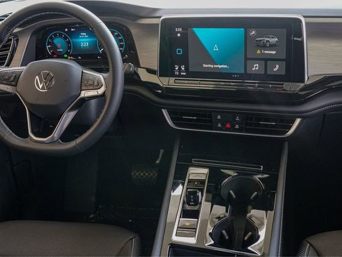 New 2026 Volkswagen Atlas Cross Sport SE FWD image 23