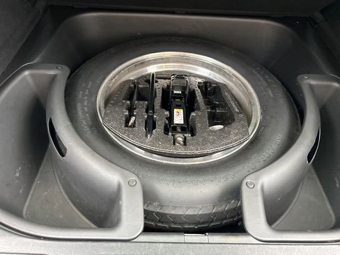 Used 2018 Jeep Grand Cherokee Limited image 43