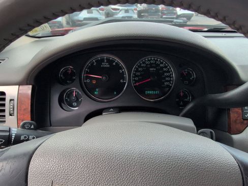 Used 2008 Chevrolet Silverado 1500 LTZ w/ Safety Package AWD/4WD image 25