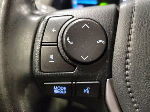 Used 2018 Toyota RAV4 XLE AWD/4WD image 27