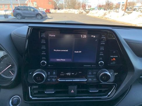 Used 2021 Toyota Highlander XSE image 20