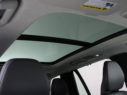 Certified 2023 Volvo XC90 T8 Ultimate w/ Lounge Package image 23