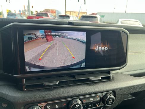 Used 2024 Jeep Wrangler Sport S image 18