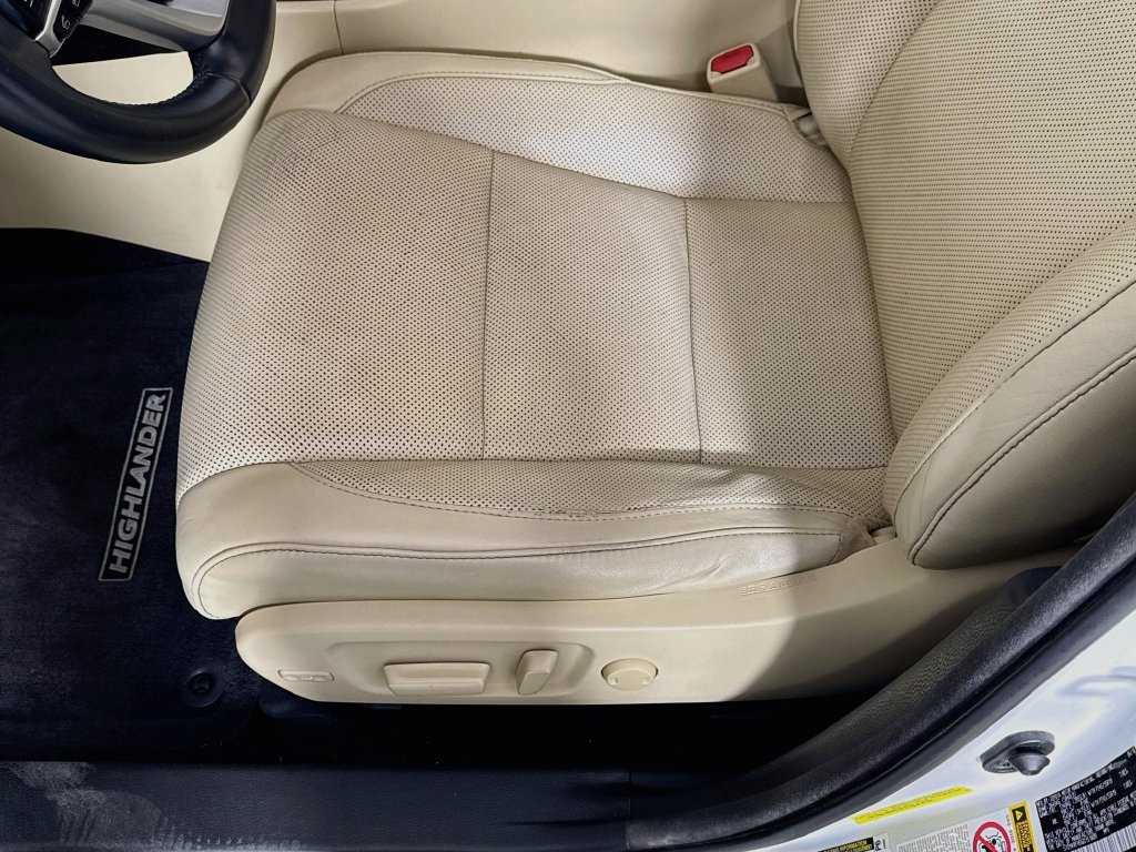 Used 2016 Toyota Highlander Limited FWD image 20