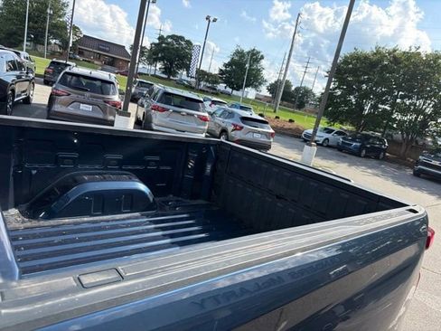 Used 2022 Chevrolet Silverado 1500 Custom RWD image 11