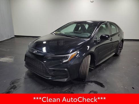 Used 2023 Toyota Corolla SE w/ SE Premium Package image 4