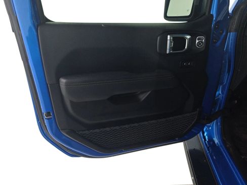 Used 2023 Jeep Wrangler Unlimited Rubicon 392 w/ Xtreme Recon 35" Tire Package image 21