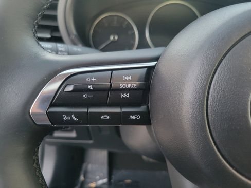 Used 2025 MAZDA MAZDA3 s image 29