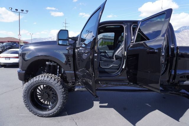Used 2025 Ford F350 Platinum AWD/4WD image 26