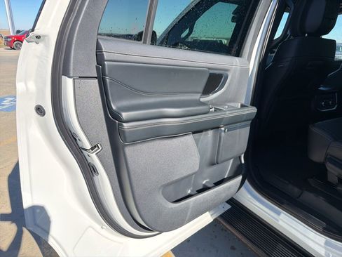 New 2026 Ford Expedition Max Platinum w/ Stealth Appearance Package image 18