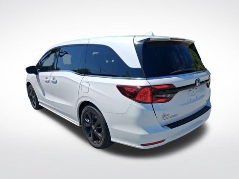 Certified 2024 Honda Odyssey Sport image 9