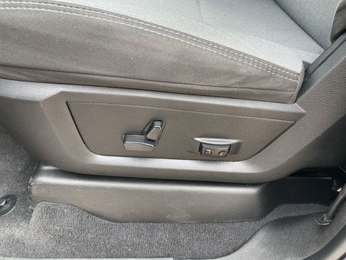 Used 2024 RAM 2500 Big Horn w/ Off Road Package image 12