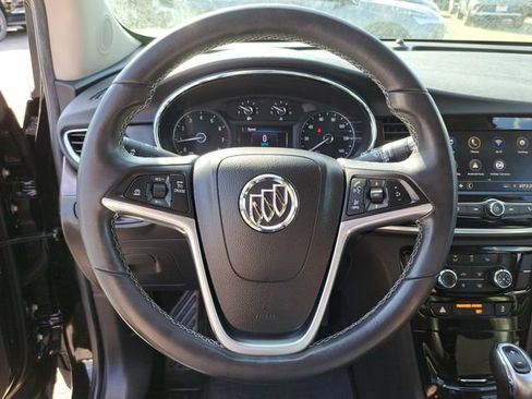 Used 2022 Buick Encore Preferred w/ Safety Package image 18