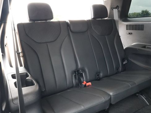 Used 2025 Hyundai Palisade SEL FWD image 34