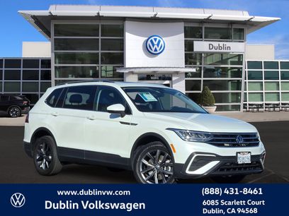 Certified 2023 Volkswagen Tiguan SE w/ Panoramic Sunroof Package