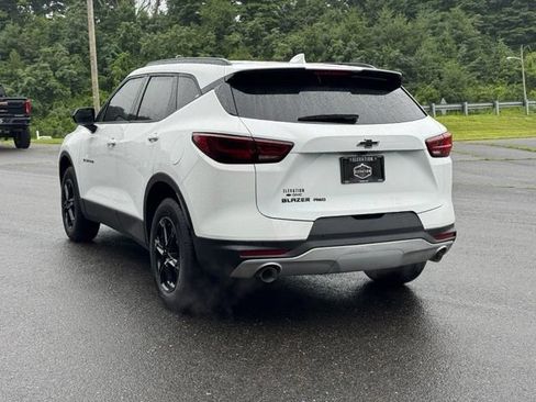 New 2026 Chevrolet Blazer LT w/ Convenience Package AWD/4WD image 5