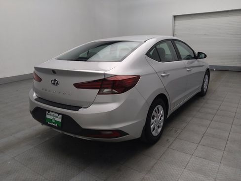 Used 2019 Hyundai Elantra SE image 9