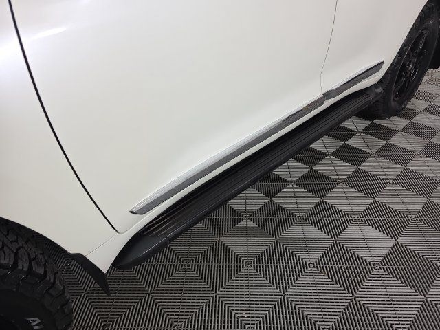 Used 2016 Toyota Land Cruiser AWD/4WD image 12