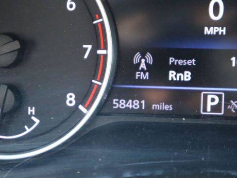 Used 2025 Nissan Sentra SV FWD image 10