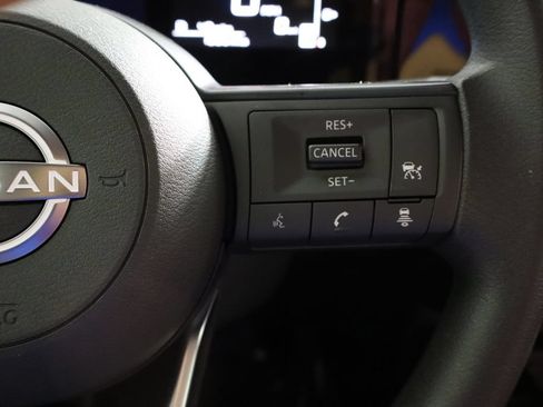 Used 2026 Nissan Kicks SV FWD image 10