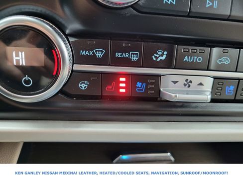 Used 2023 Ford Expedition Limited image 28