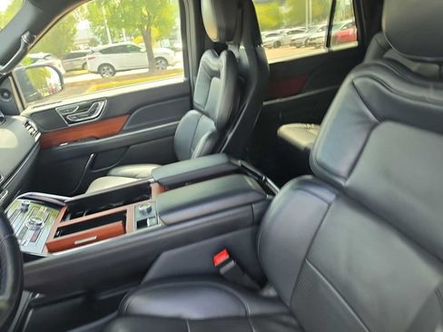 Used 2024 Lincoln Navigator Reserve AWD/4WD image 37