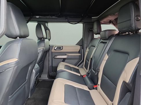 Certified 2023 Ford Bronco Wildtrak image 10