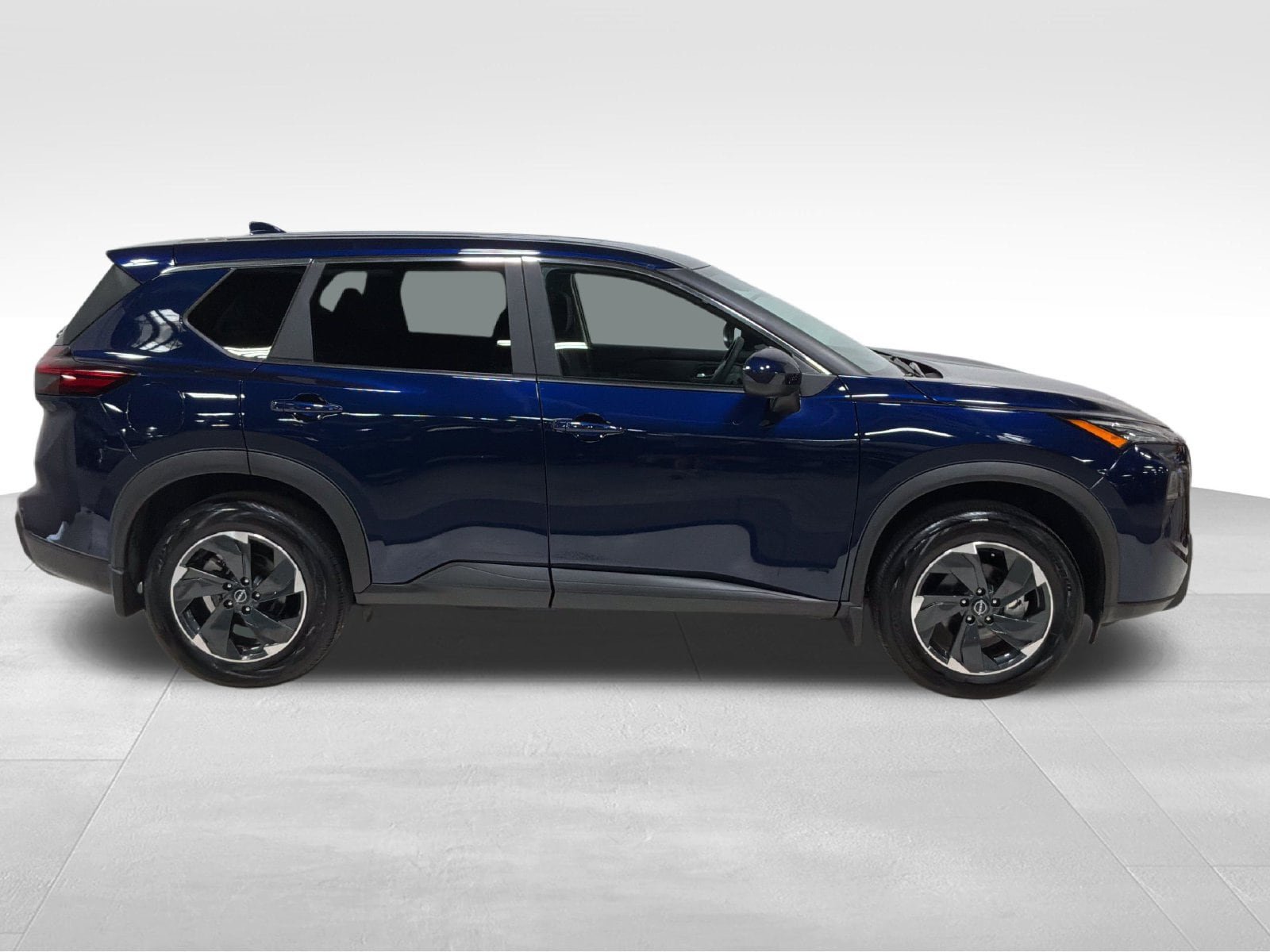 Used 2026 Nissan Rogue SV w/ Cold Weather Package AWD/4WD image 3