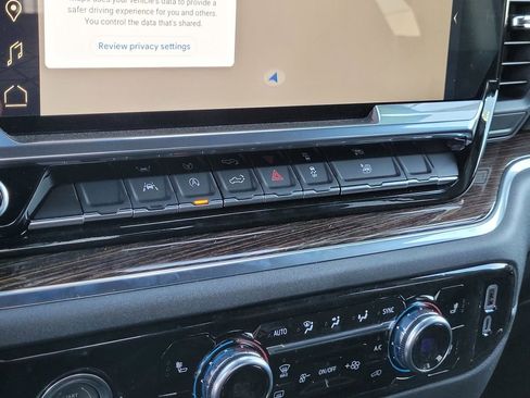 New 2024 GMC Hummer EV 2X w/ Extreme Off-Road Package image 14