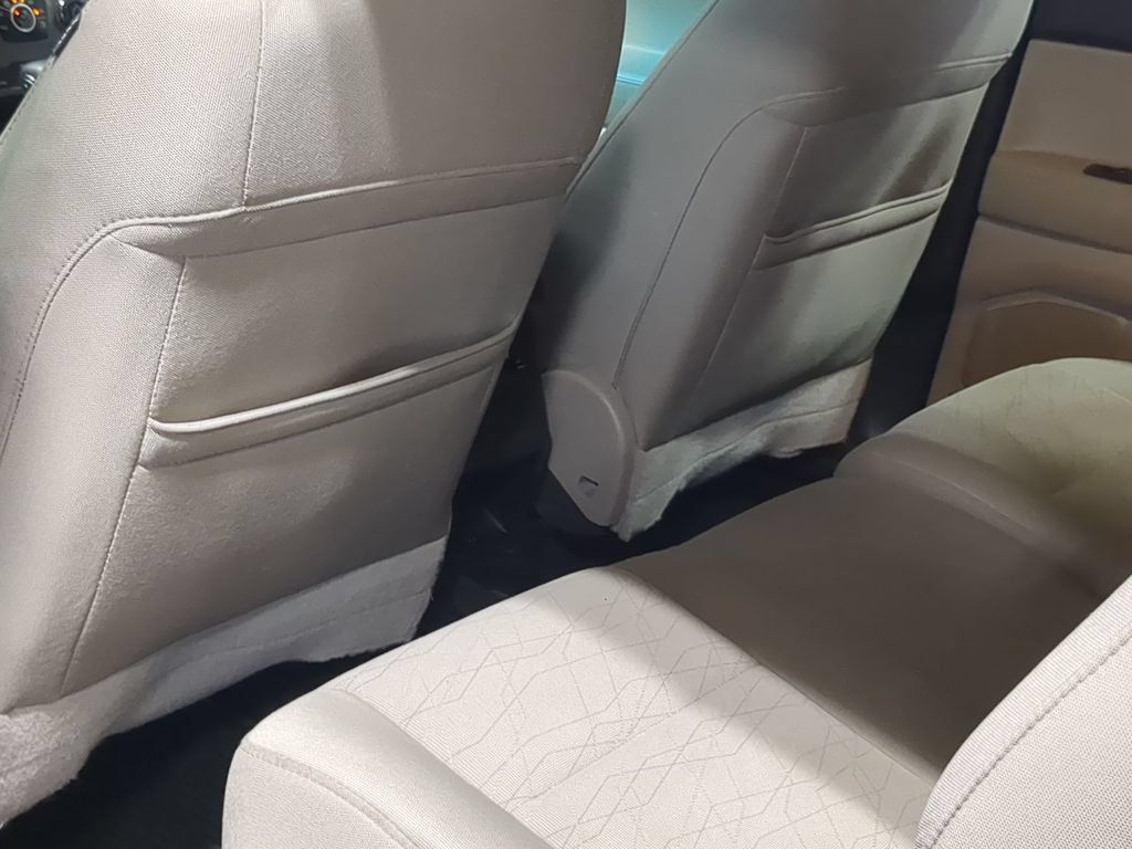 Used 2015 Ford Explorer FWD image 21