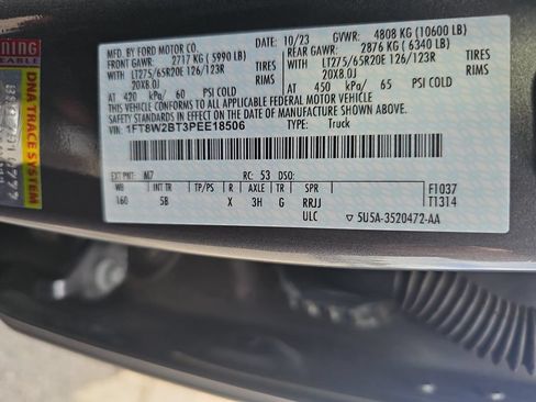 Used 2023 Ford F250 Lariat w/ Sport Appearance Package AWD/4WD image 35