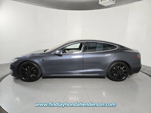 Used 2020 Tesla Model S Long Range Plus image 3