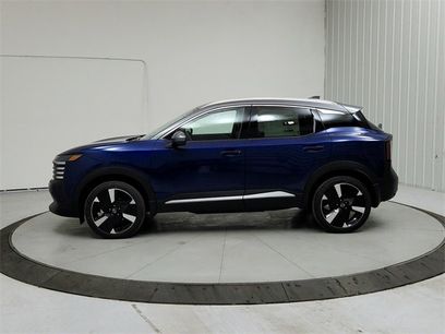 New 2025 Nissan Kicks SR